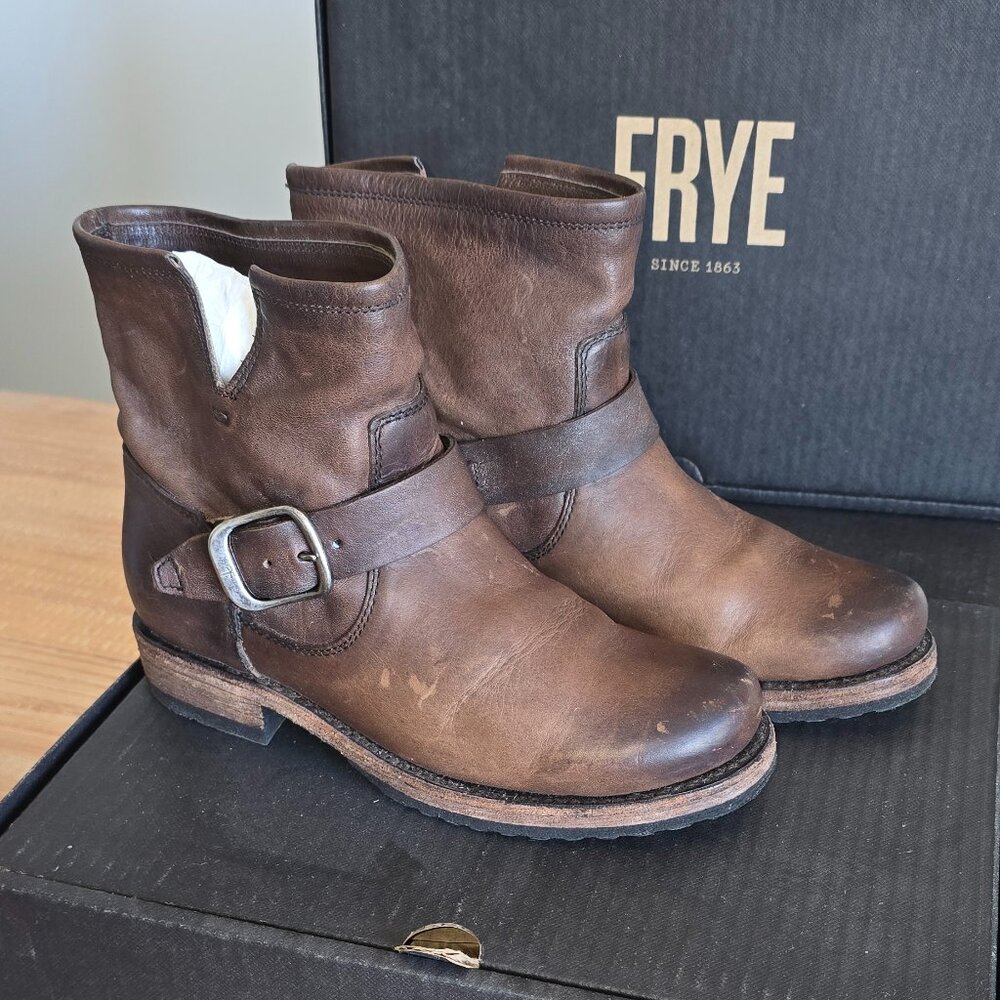 Frye Veronica Bootie Size 5.5